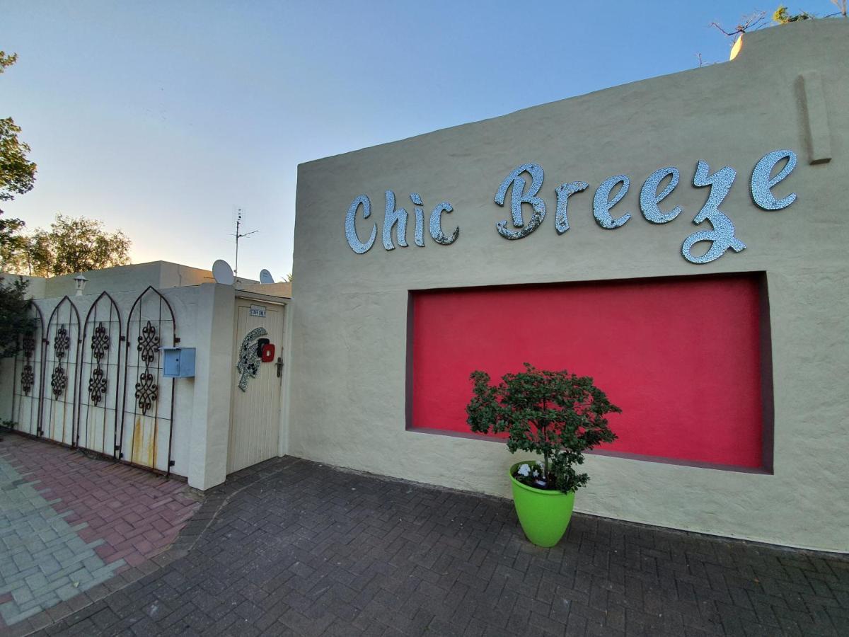 Chic Breeze Hotell Bloemfontein Exteriör bild