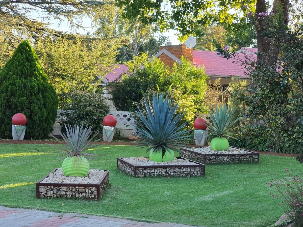 Chic Breeze Hotell Bloemfontein Exteriör bild