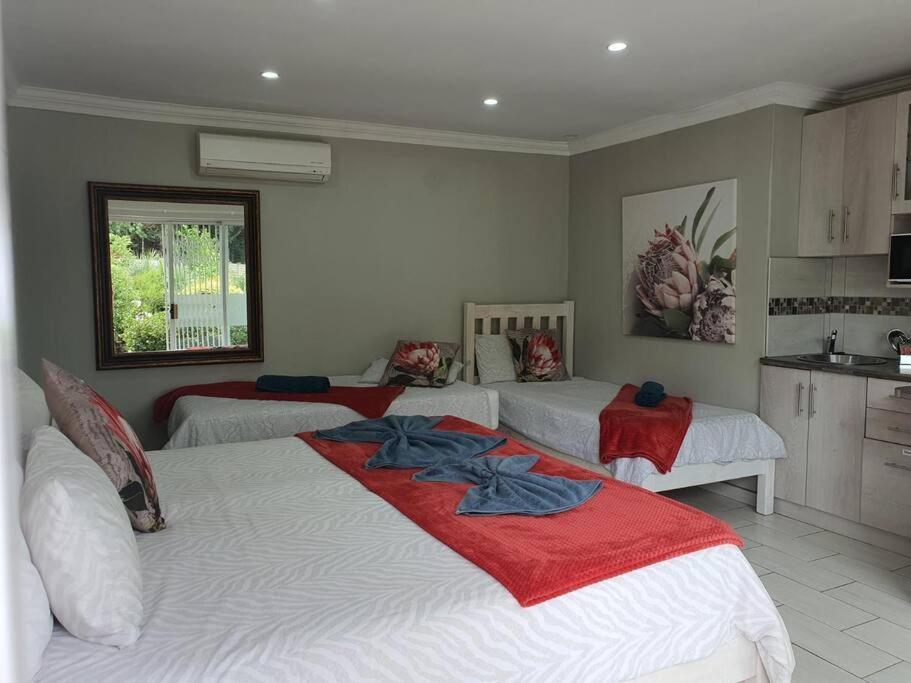 Chic Breeze Hotell Bloemfontein Exteriör bild